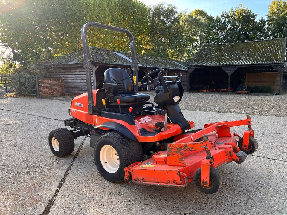 Kubota F3890 4WD Commercial Rotary Mower