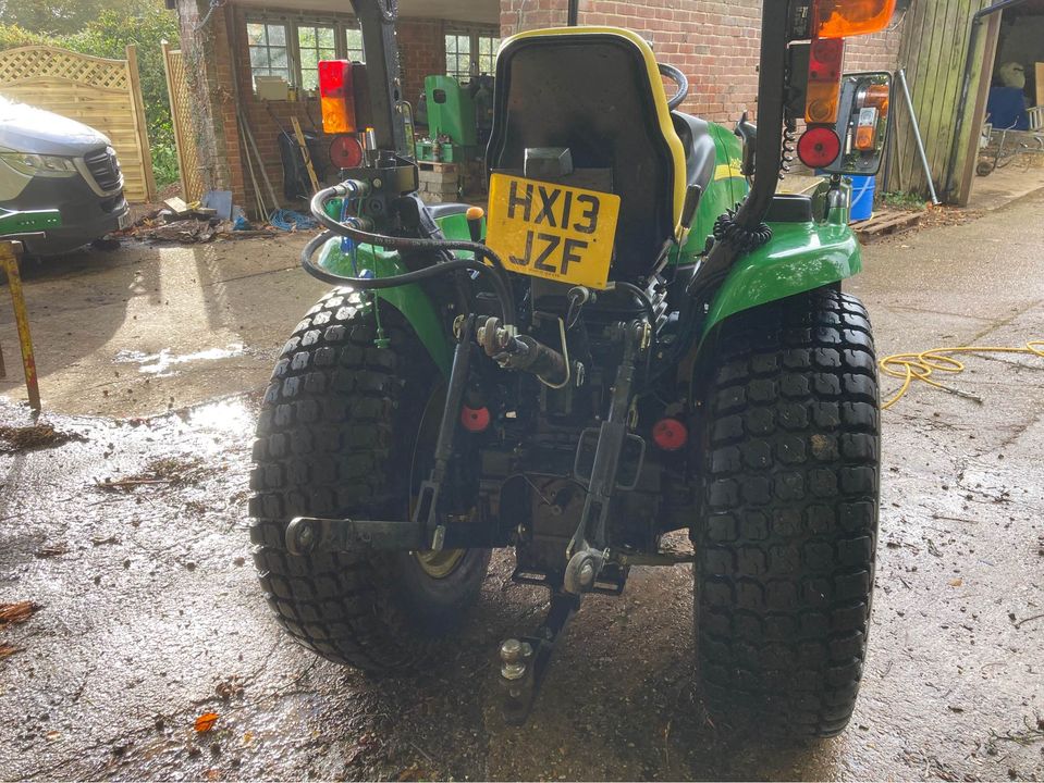 2013 John Deere 3520 Compact Tractor