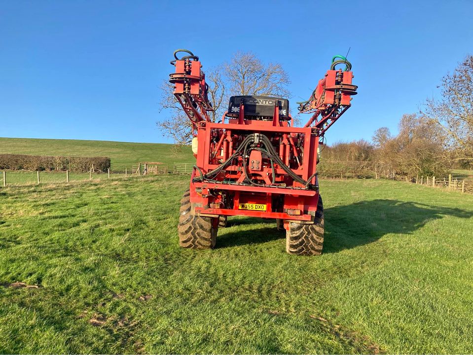 2005 Bateman RB25 Self-propelled Sprayer