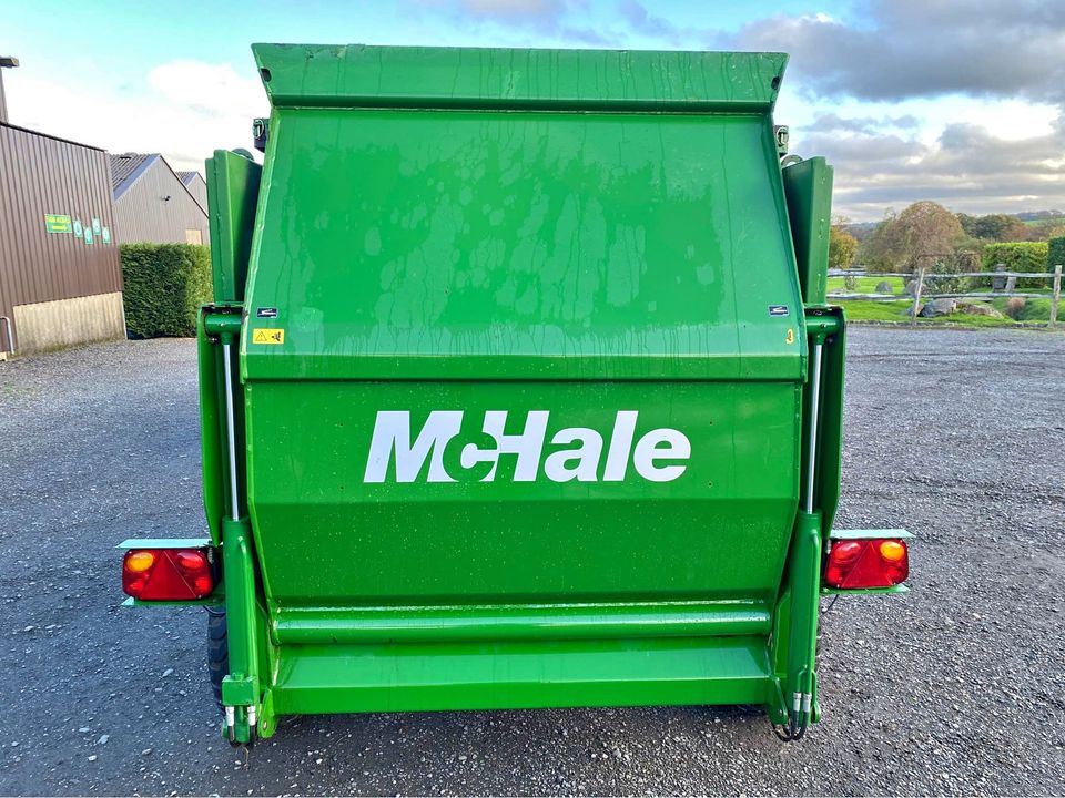 2017 McHale C460 Straw and Silage Chopper