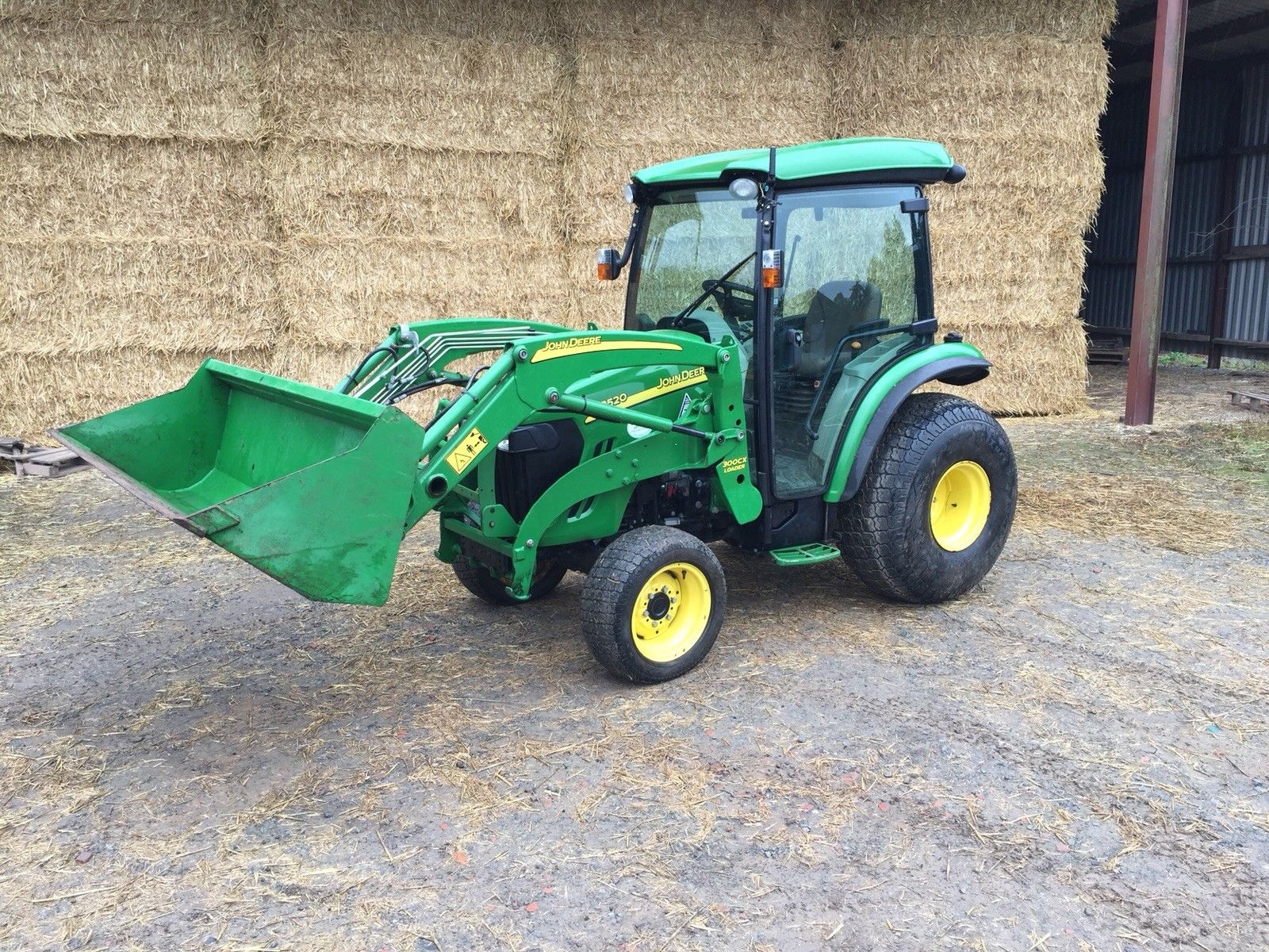 John Deere 3520 Compact Tractor