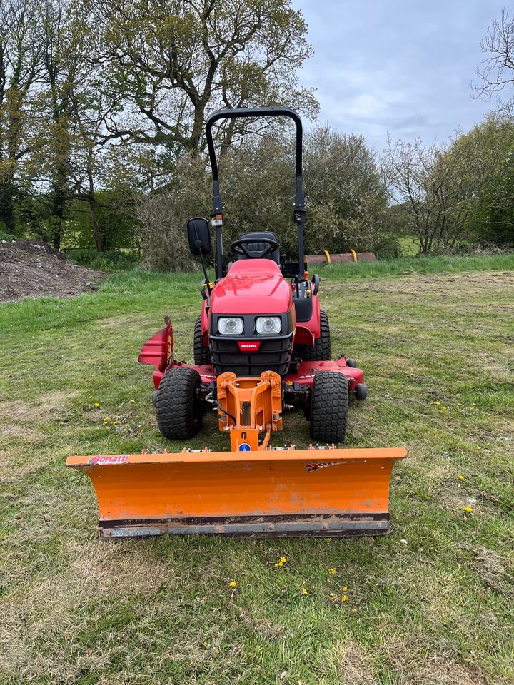 Shibaura SX24 Compact Tractor with Deck and Snow Plough